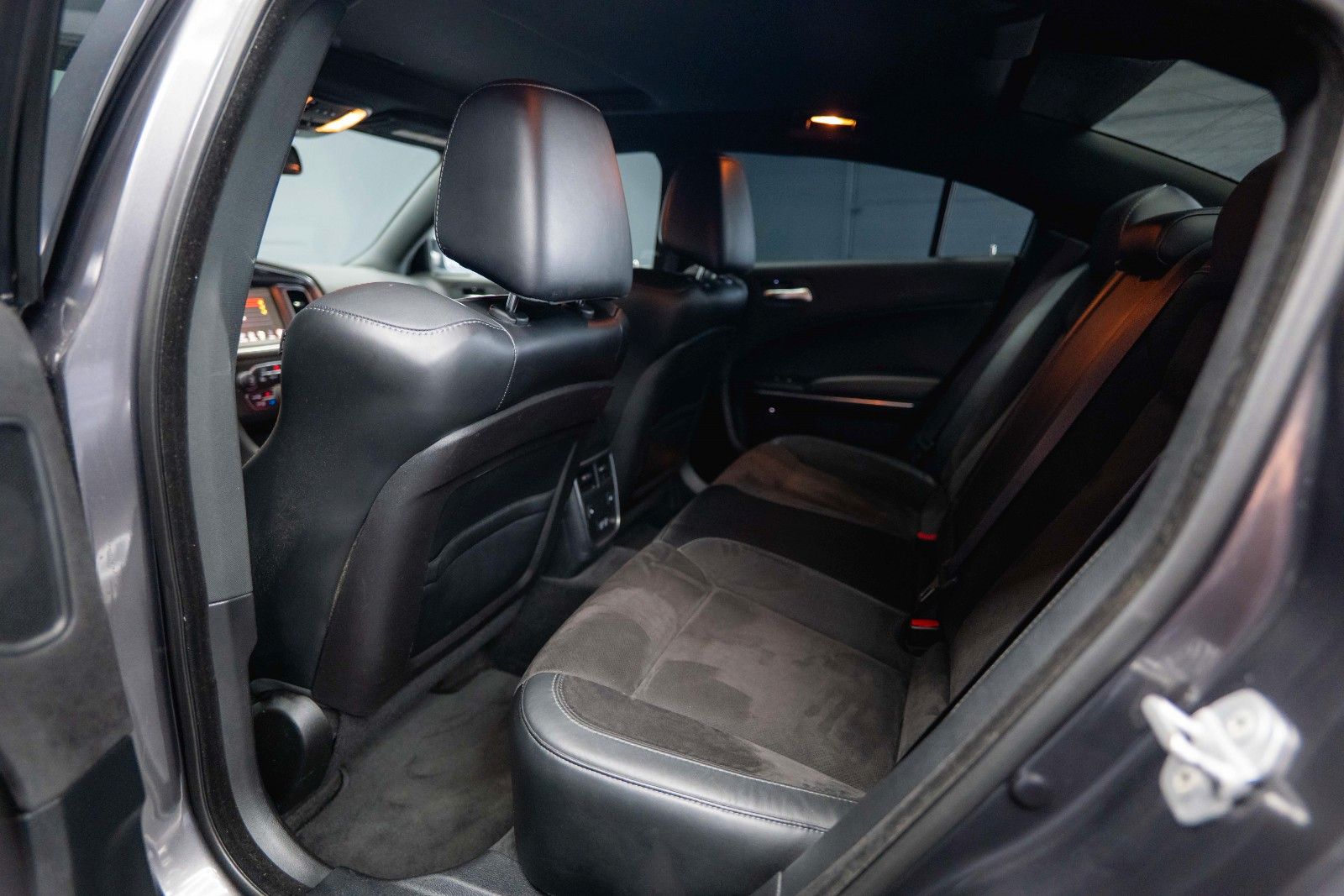 Fahrzeugabbildung Dodge Charger 5.7 V8 HEMI R/T+ Full Options *ACC*LED*
