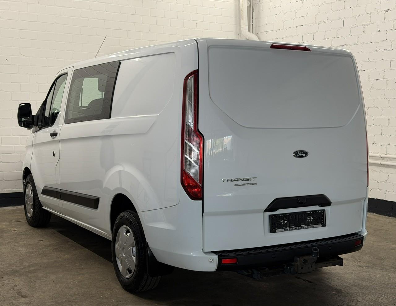 Ford Transit Custom 300 L1H1 DoKa /ACC/RFK/ 6- SITZER