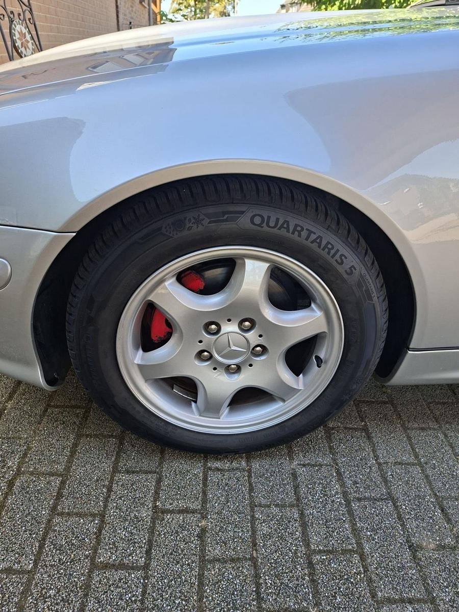 Mercedes-Benz SLK 230