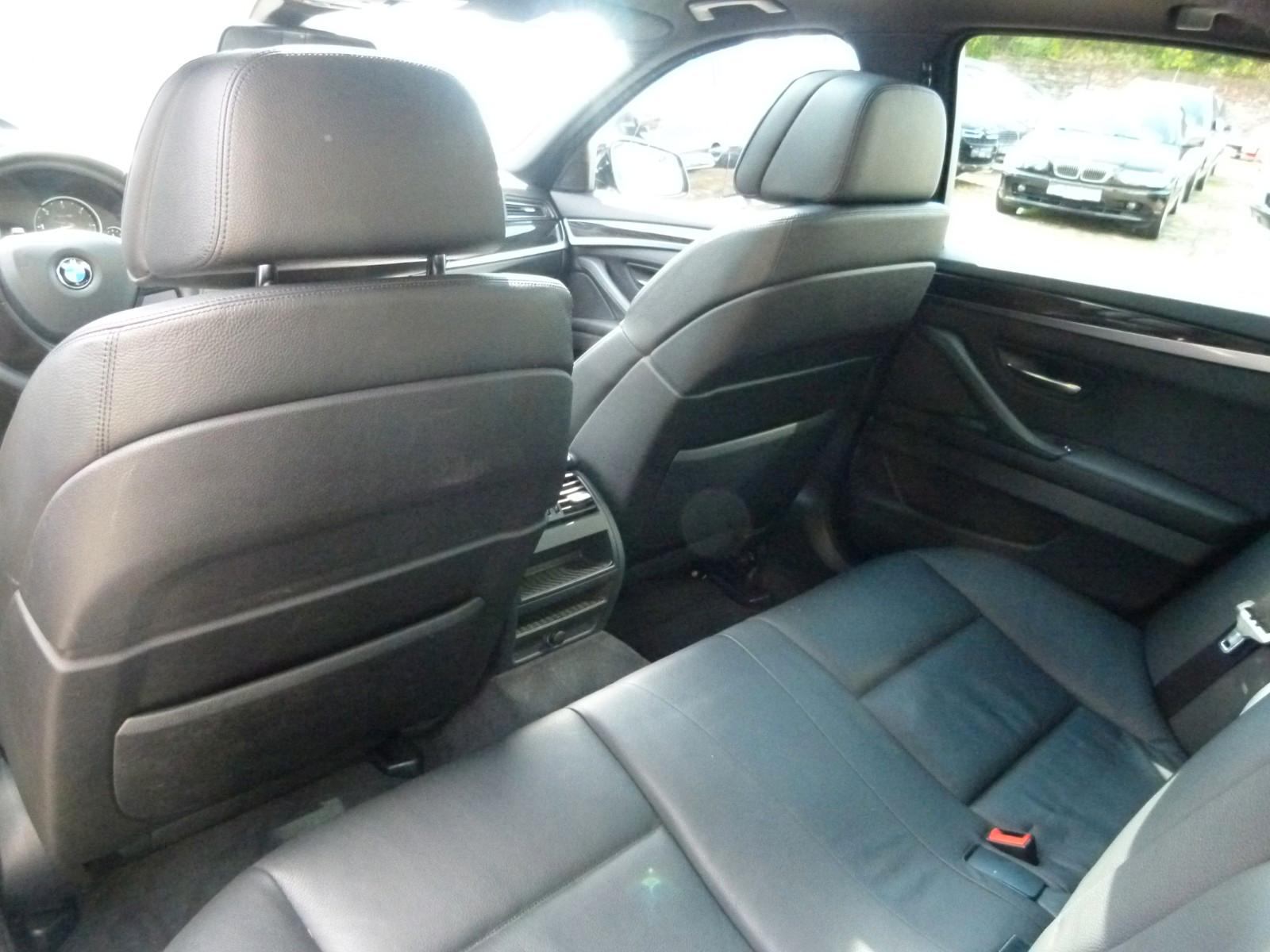 BMW 530d Automatik*M-Paket*HeadUp*Leder*Navi*Xenon*