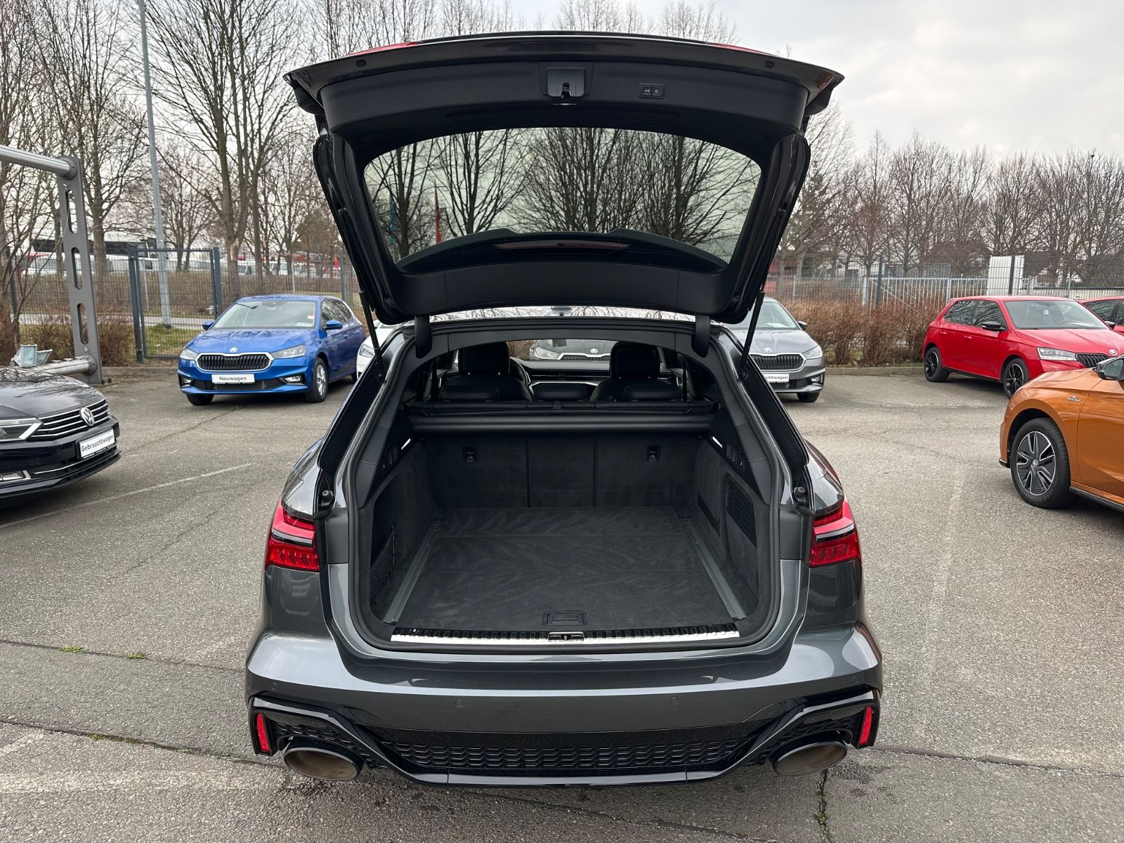 Audi RS6 Avant 4.0 TFSI quattro Panoramadach/22"/HUD foto 12