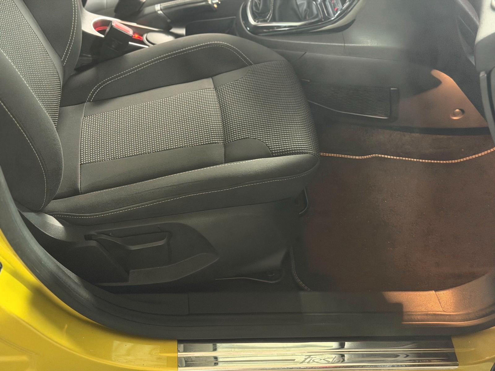 Ford Fiesta Titanium Berganfahrhilfe Winterpaket
