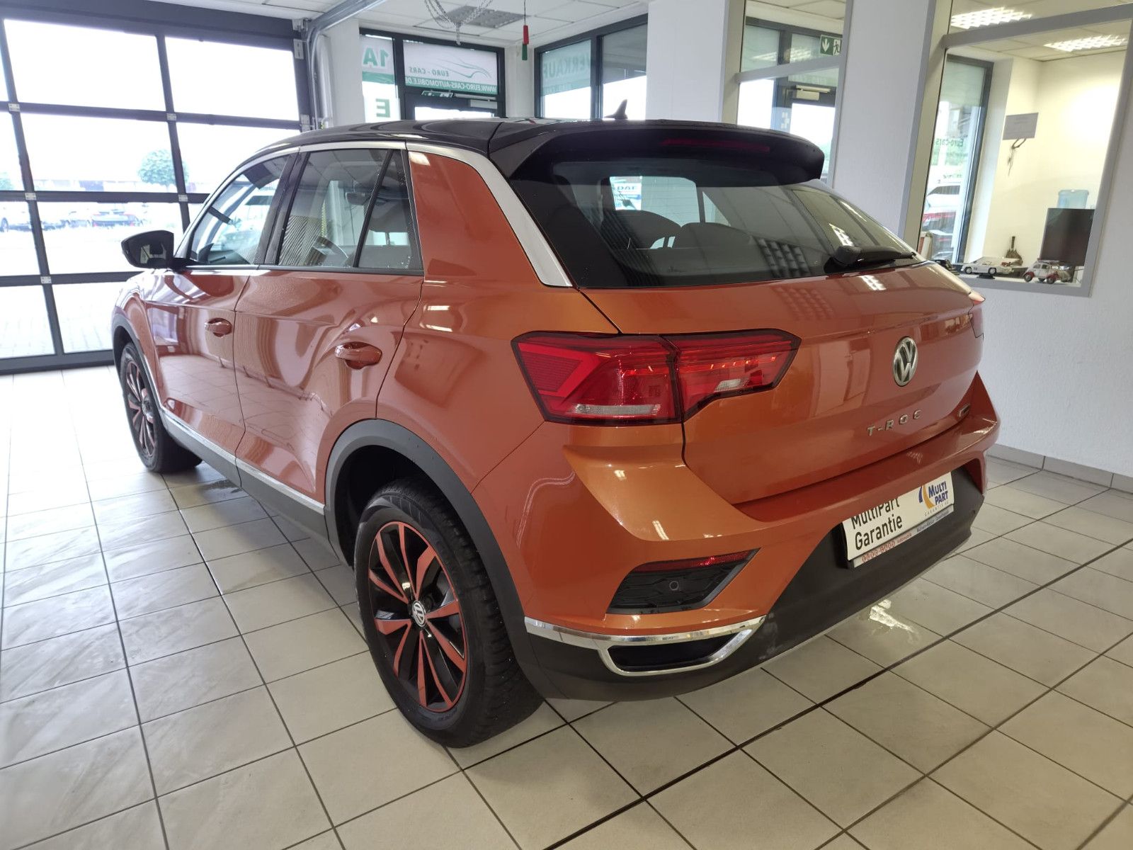 Fahrzeugabbildung Volkswagen T-Roc Style 4Motion / NAVI / GARANTIE