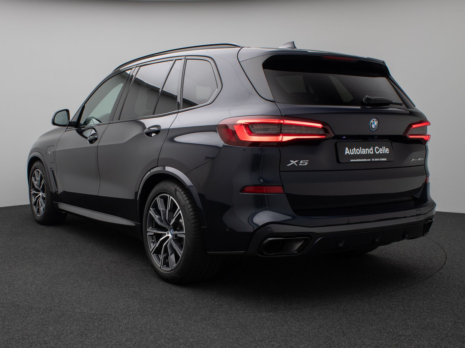 Fahrzeugabbildung BMW X5 xD45e M Sport Laser 360°HUD DAB HiFi SoftClos