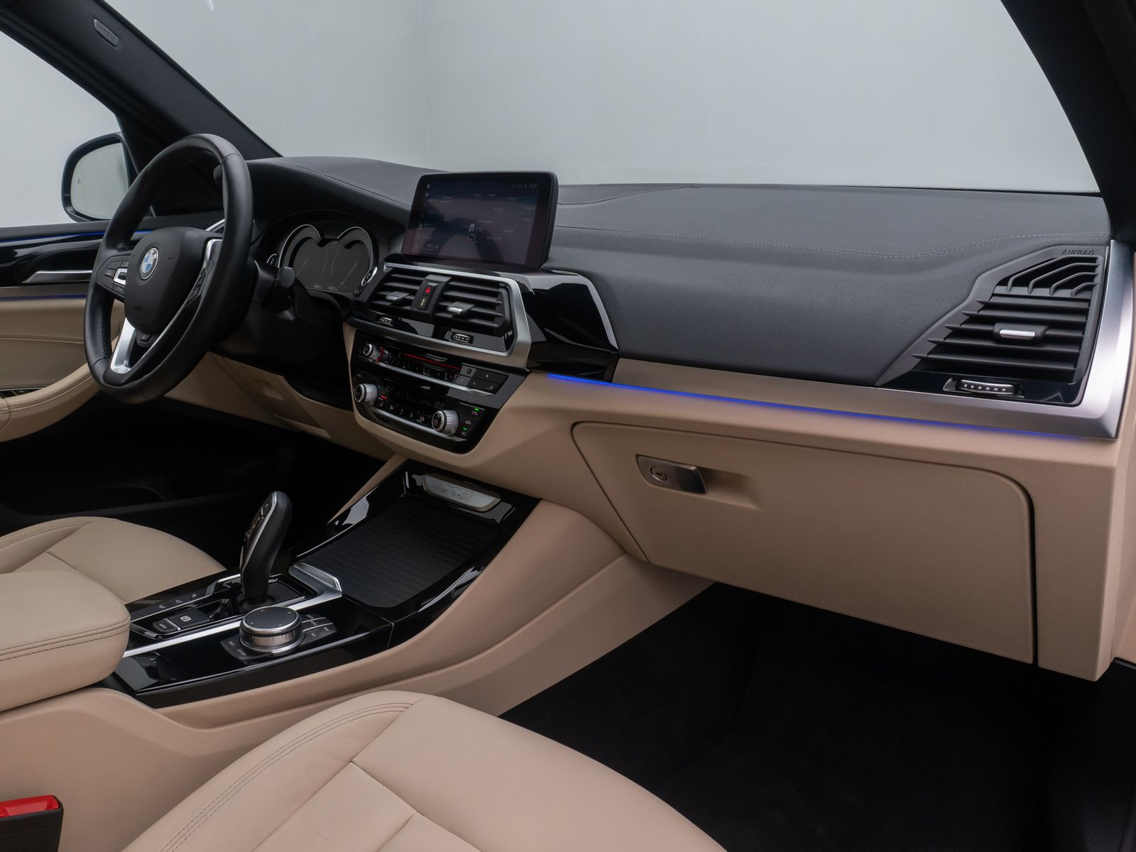 Fahrzeugabbildung BMW X3 xD30i Luxury Line 360° DisplKey Panorama HUD