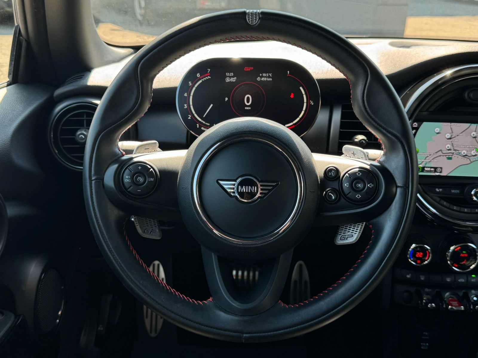 Fahrzeugabbildung MINI John Cooper Works GP CarPlay Tempomat SHZ DAB