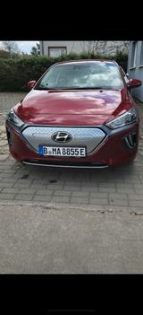 Hyundai IONIQ ELEKTRO - - rote Hyundai IONIQ