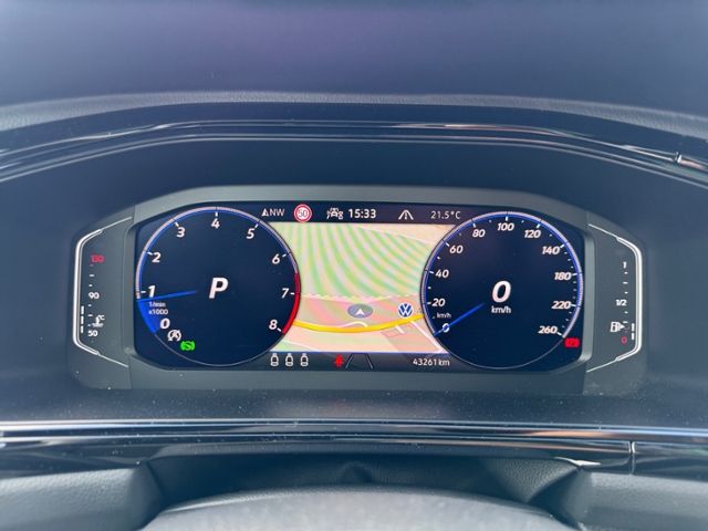 Fahrzeugabbildung Volkswagen T-Roc R-Line 4Motion DSG KLIMA LED NAVI ALU