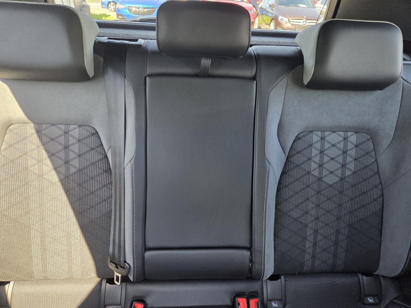 Volkswagen Golf VIII 2.0 TSI R-Line (EURO 6d), миниатюра 11