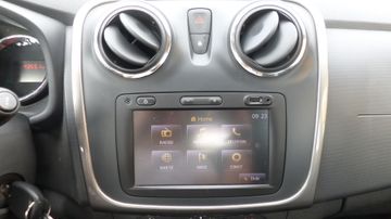 Dacia Sandero Stepway Prestige TCe 90 PS mit Navi Allw
