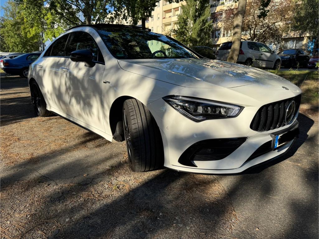 Mercedes-Benz CLA 35 AMG