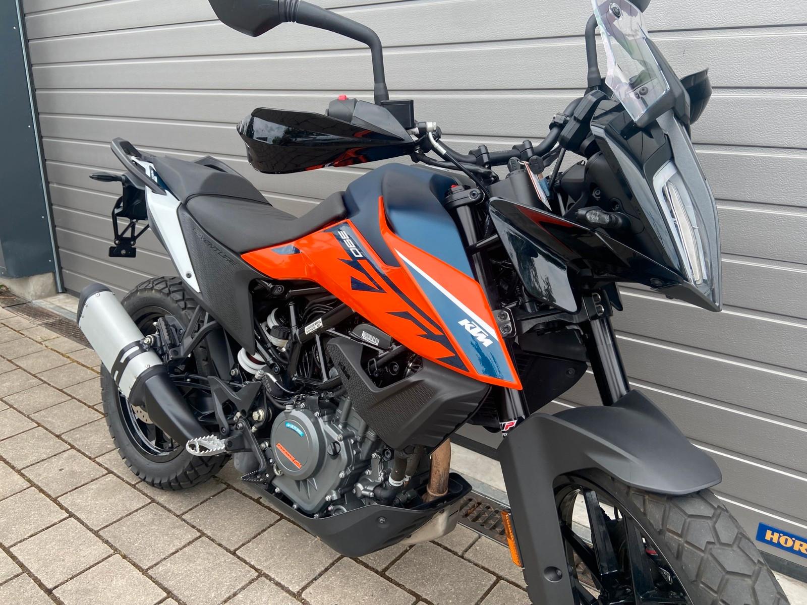 KTM 390 Adventure - 1. Hand, Q+, Service neu