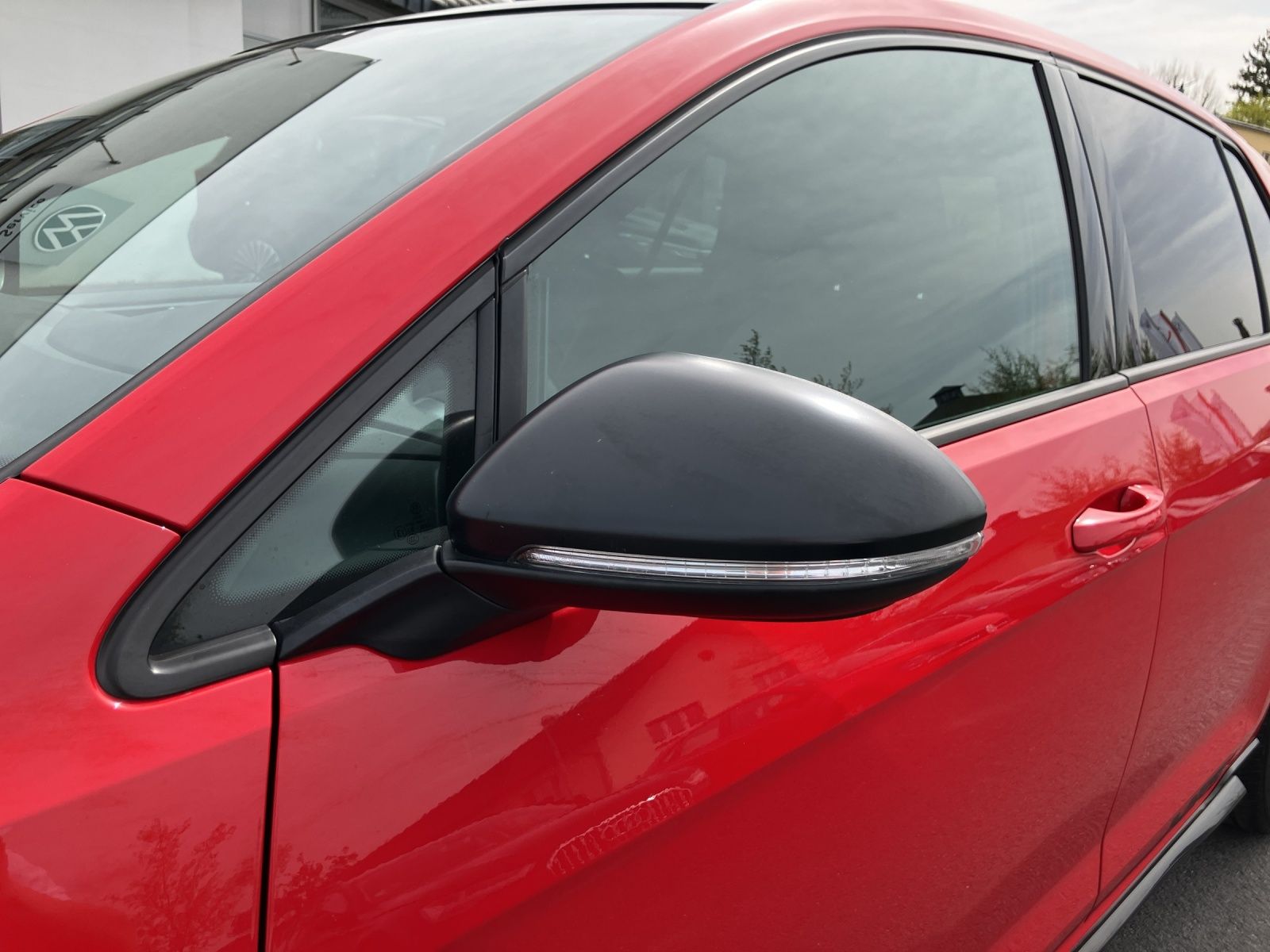 Fahrzeugabbildung Volkswagen Golf VII GTI TCR Start-Stopp DSG LED Navi Pano A