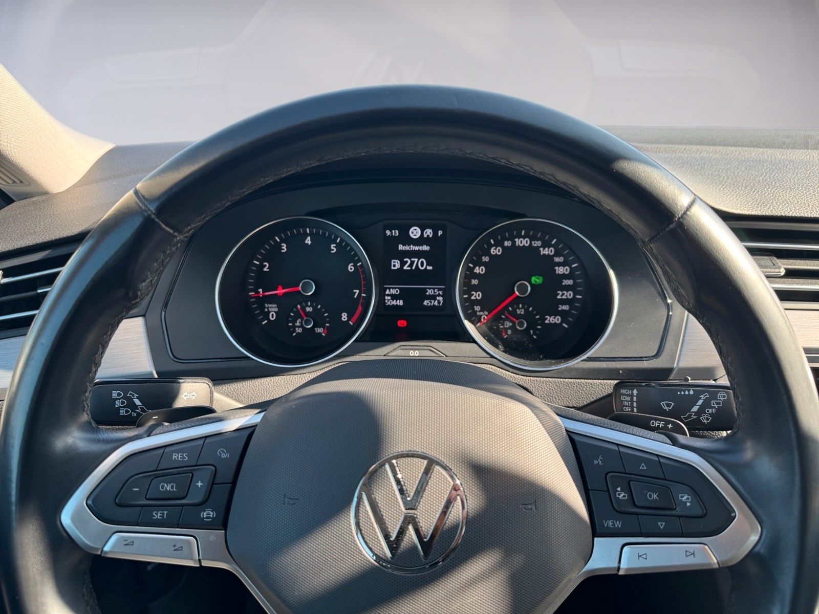 Fahrzeugabbildung Volkswagen Passat Variant Conceptline 1.5 TSI