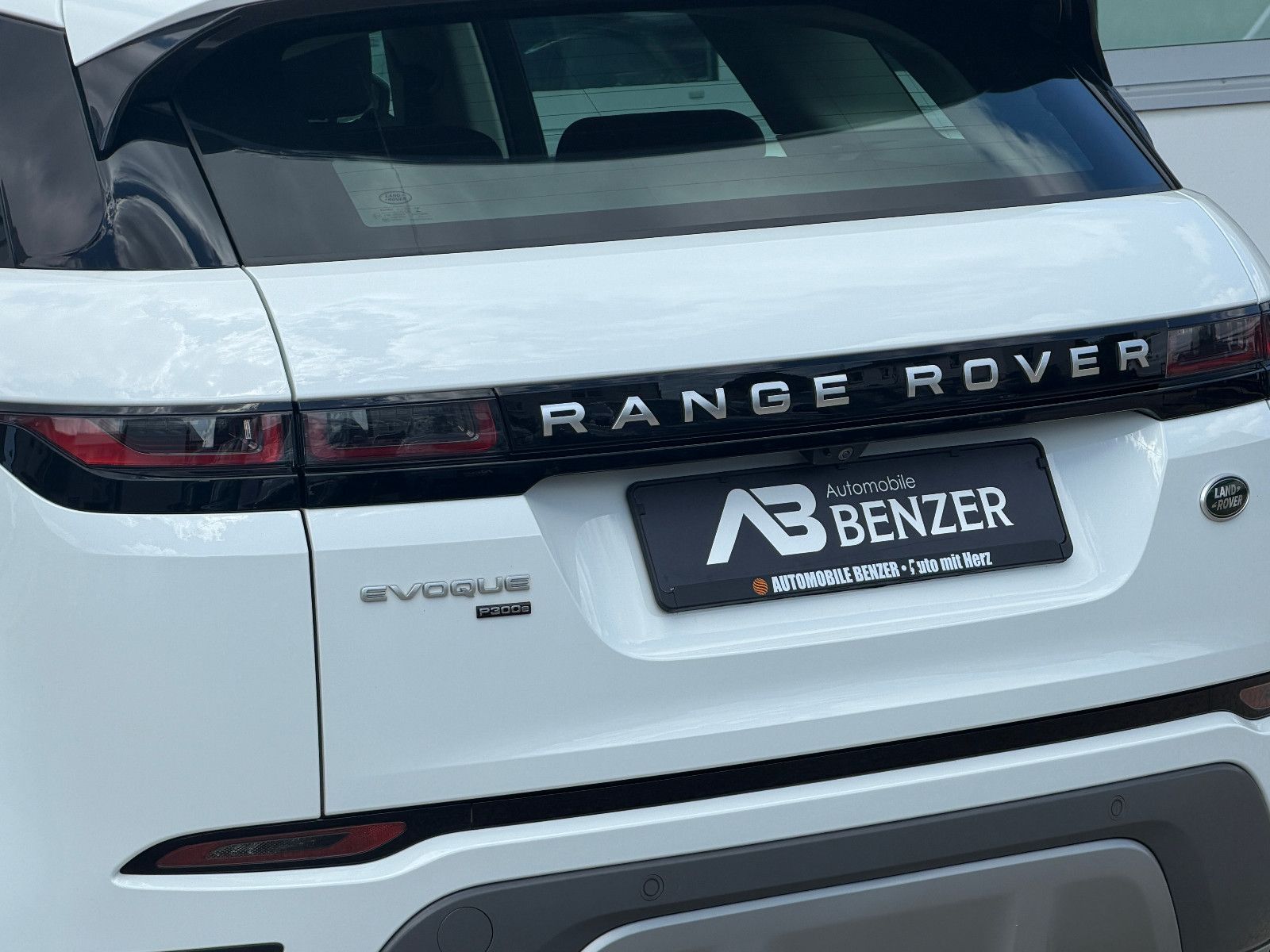 Fahrzeugabbildung Land Rover Range Rover Evoque S Hybrid/P300/360°/APPLE/NAVI