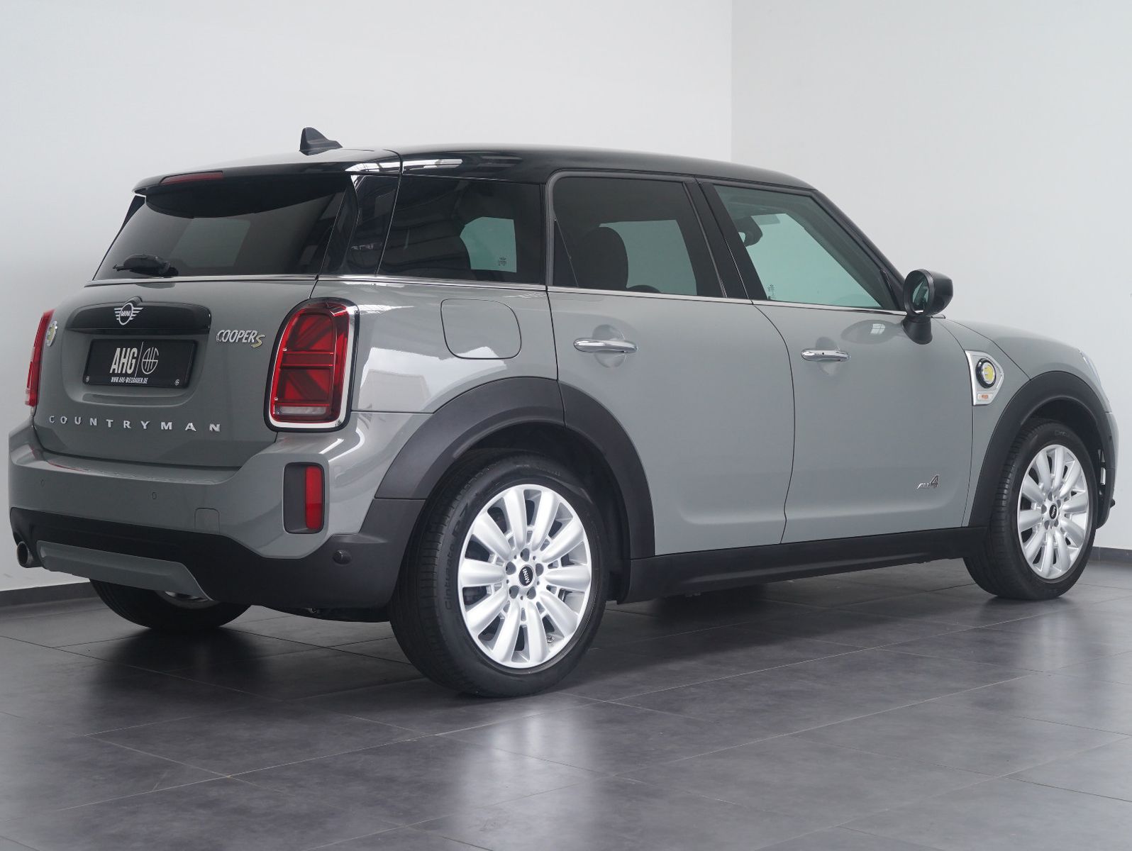 Fahrzeugabbildung MINI COOPER SE Countryman All4 JOHN COOPER WORKS