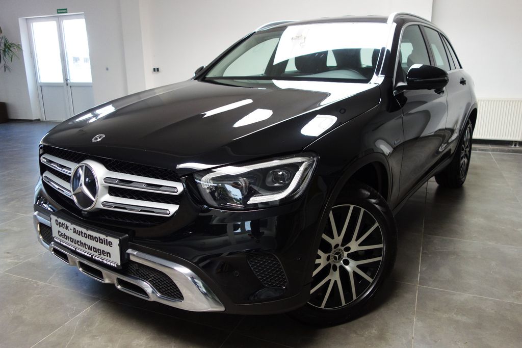Image of Mercedes-Benz GLC 300