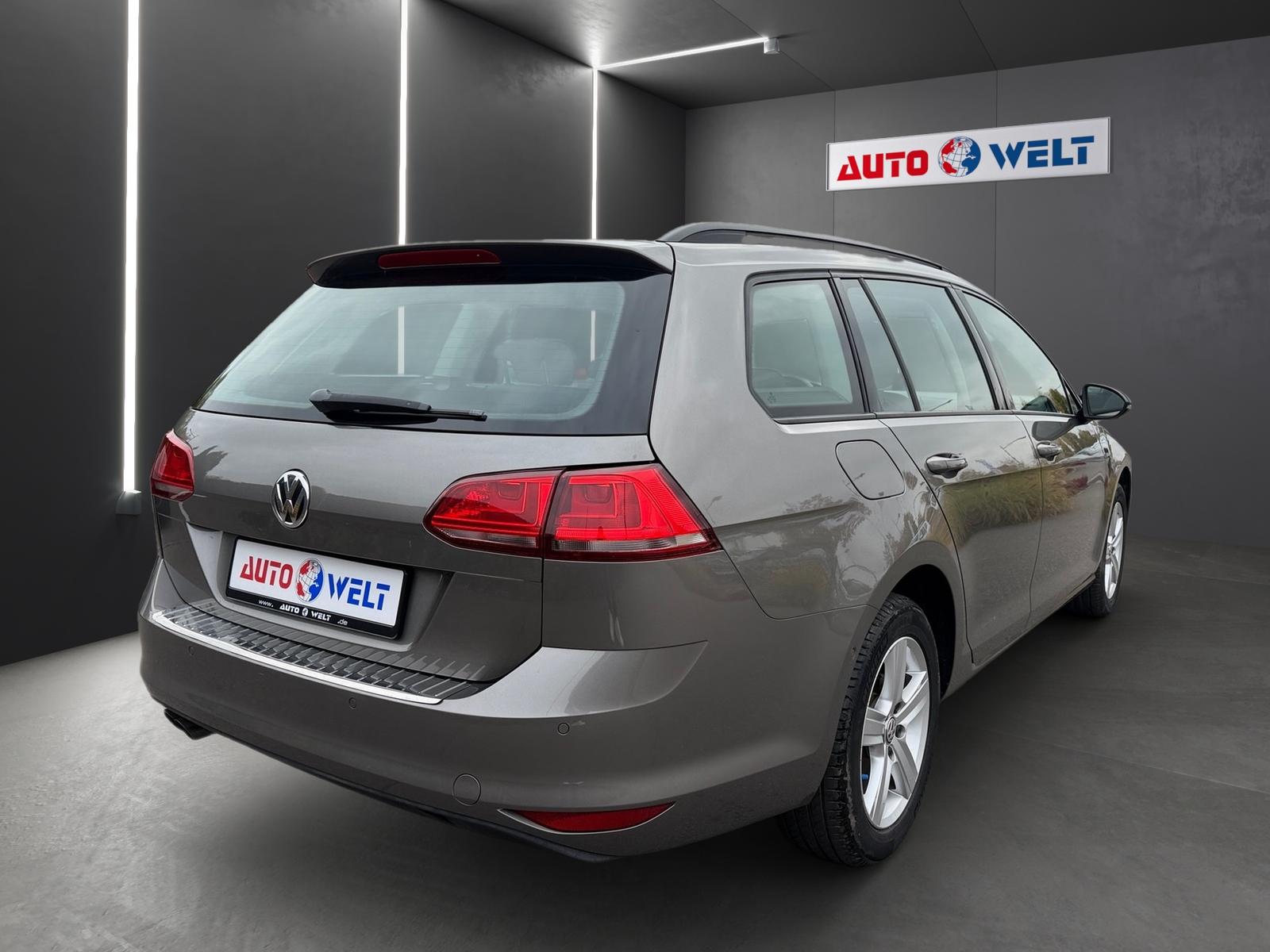 Volkswagen Golf VII Variant 1.4 16V TSI Bi-Xenon AHK PDC