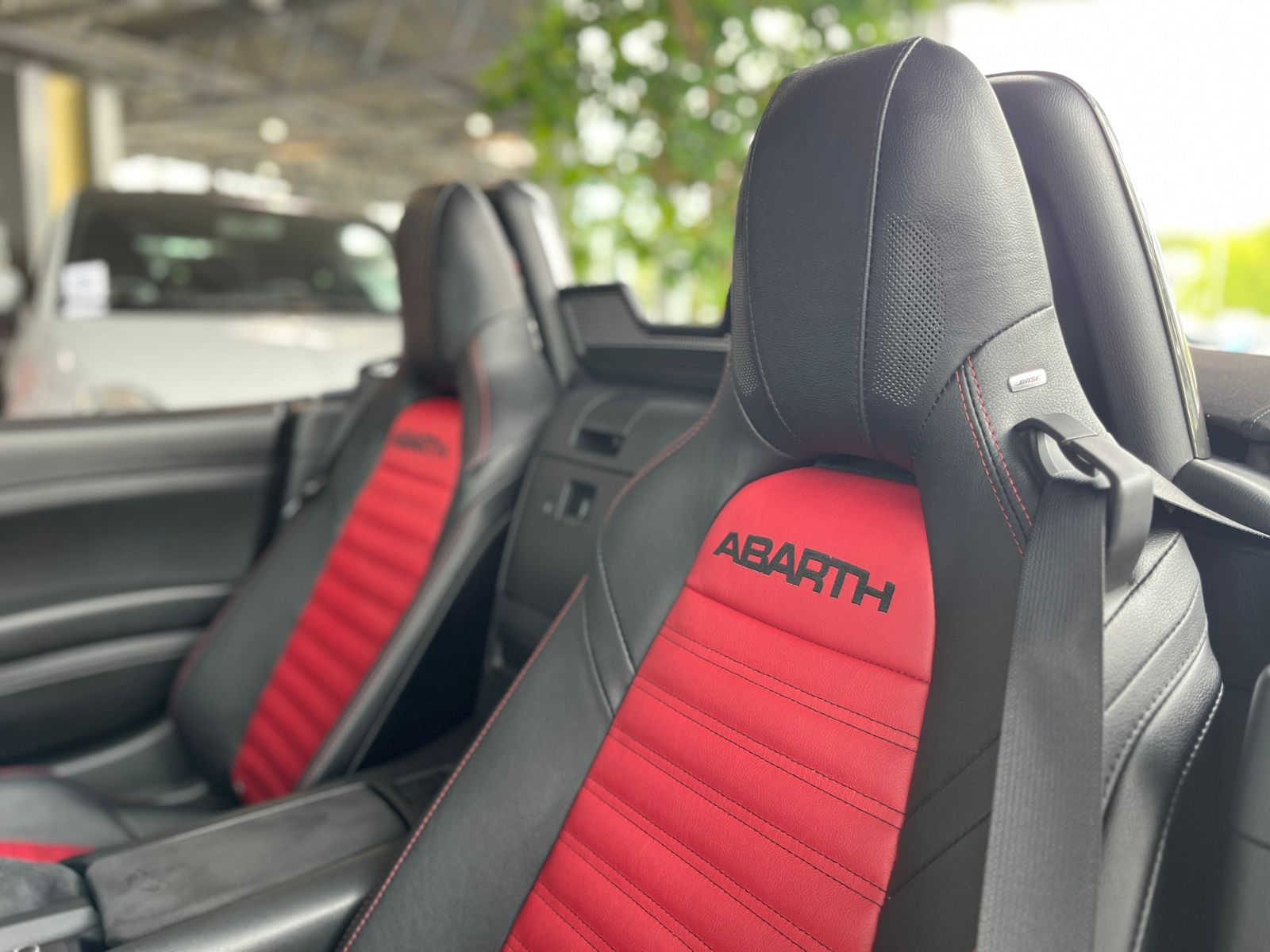 Fahrzeugabbildung Abarth 124 Spider Turismo LED DAB LEDER NAV SHZ