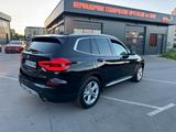 BMW X3 xDrive30i Luxury Line - BMW X3: Luxury Line