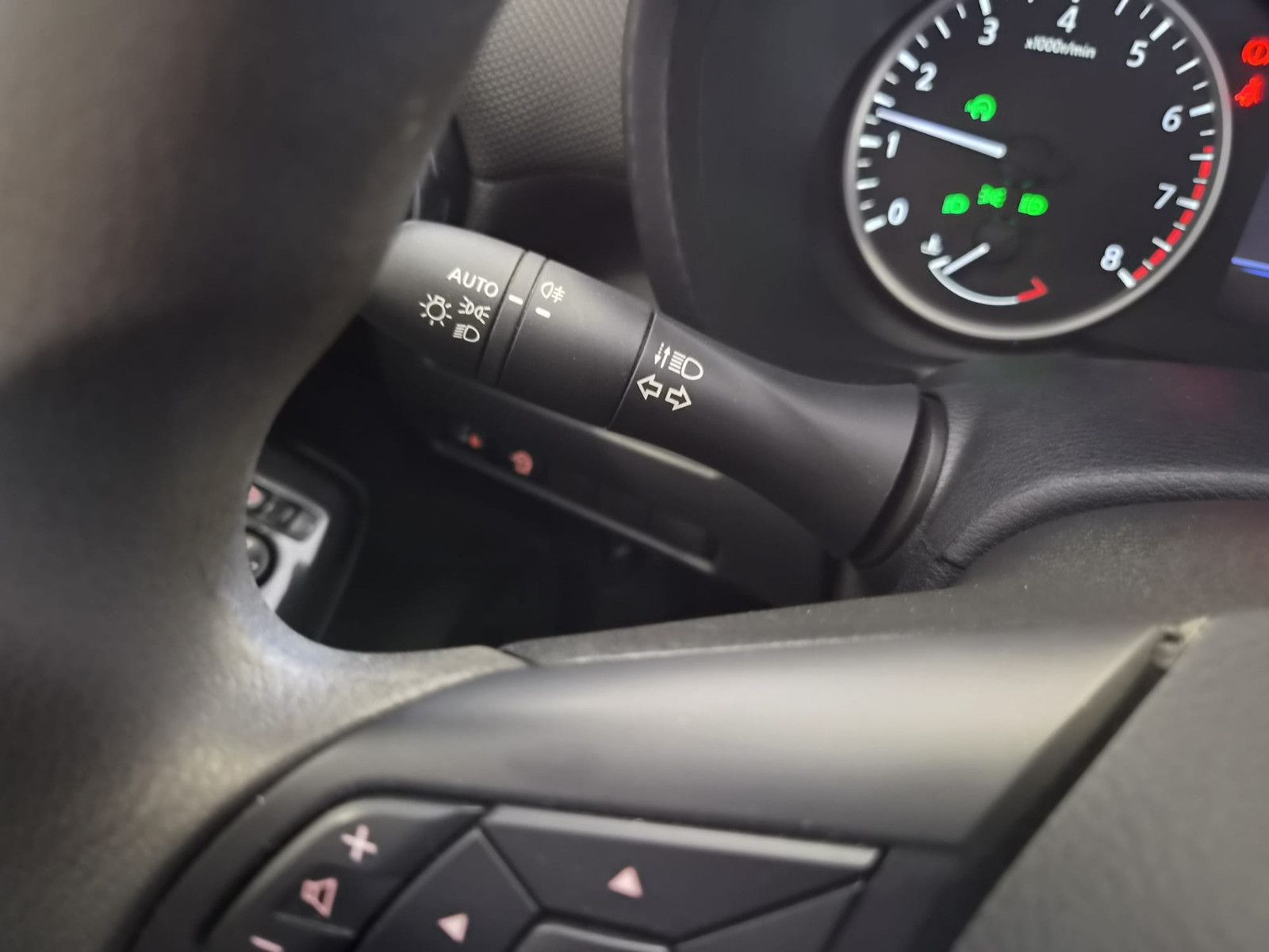 Fahrzeugabbildung Nissan Juke Acenta / KAMERA / SCHECKHEFT / 1. HAND