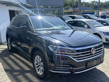 Volkswagen Touareg - 4