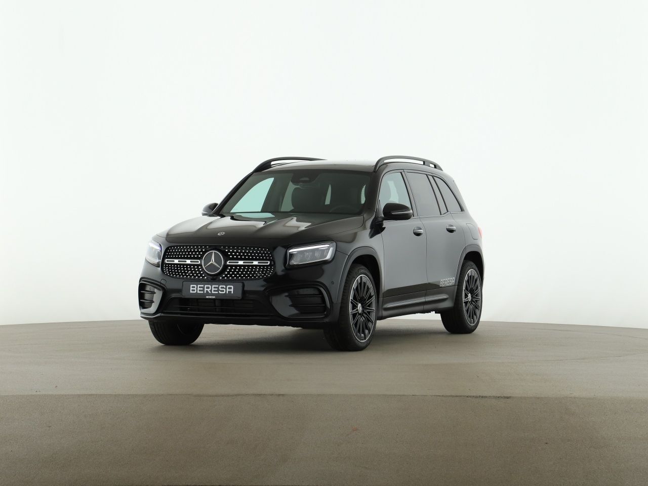 Mercedes-Benz GLB 200 d AMG Night MBUX Pano Distronic Kamera imagem 2