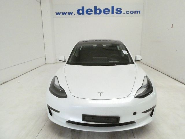 Tesla 3 3 STANDARD RAN
