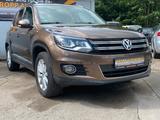 Volkswagen Tiguan Sport & Style 4Motion - Volkswagen Tiguan: Braun