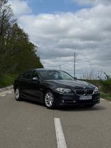 BMW 528i xDrive A - - BMW 528 mit Benzin-Antrieb: Limousine, Automatik