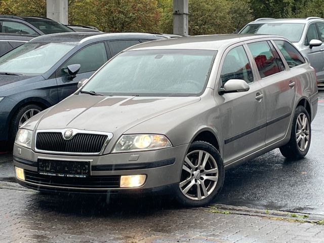 Skoda Octavia Combi Elegance *Canton*DSG*AHK*Sitzheing