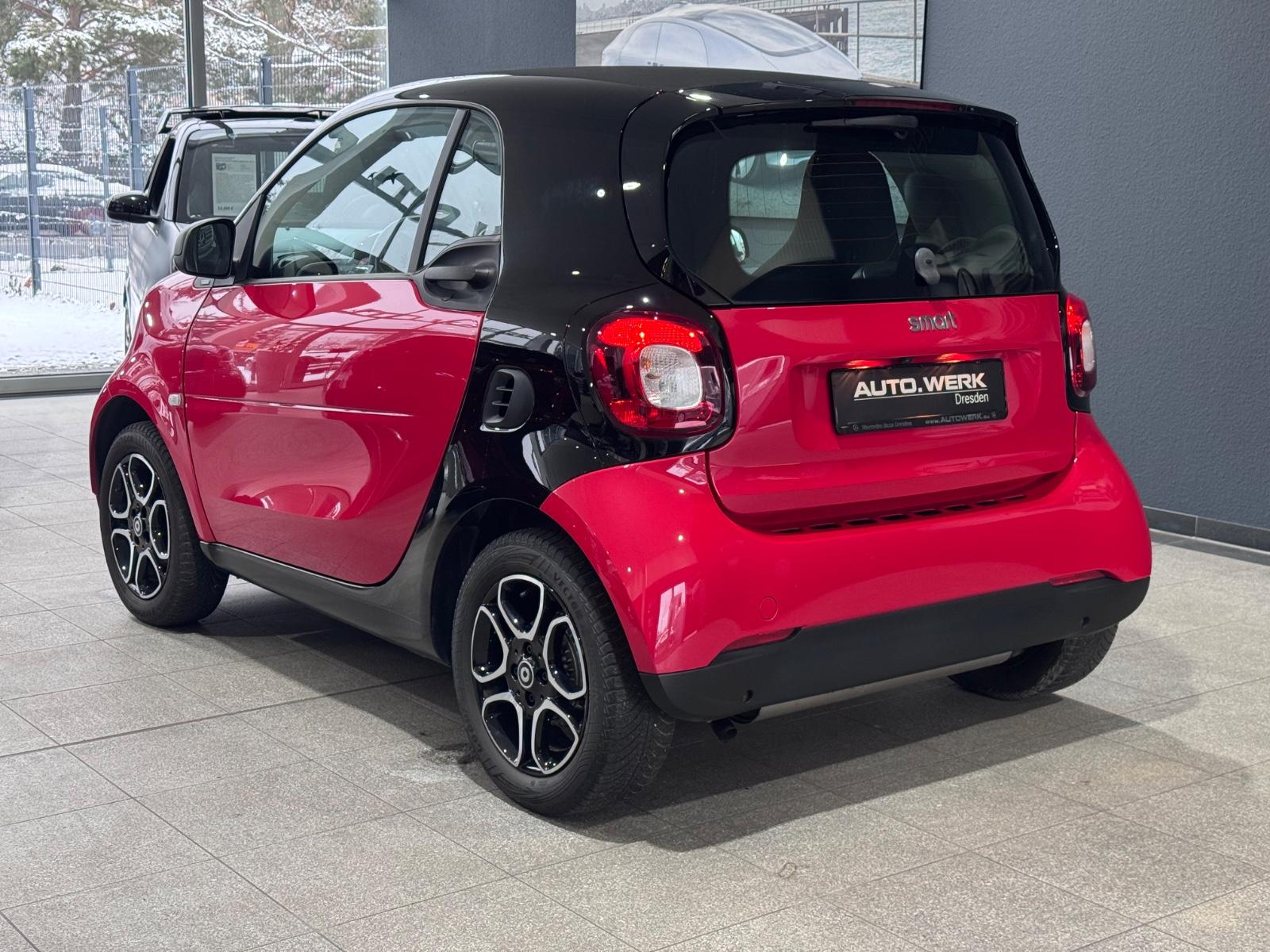 Smart fortwo coupe passion*KAMERA*KLIMA*SHZ*TEMPOMAT