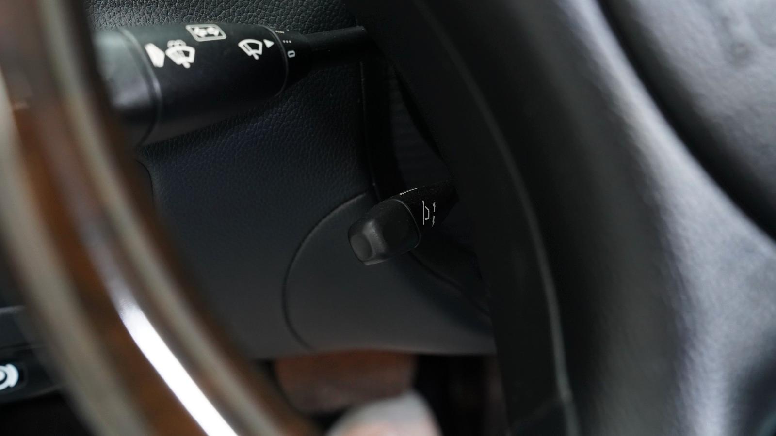 Mercedes-Benz CLS 350 CGI 3.5 V6 292 ch • BVA • Harman Kardon • Cuir • Toit Ouvrant