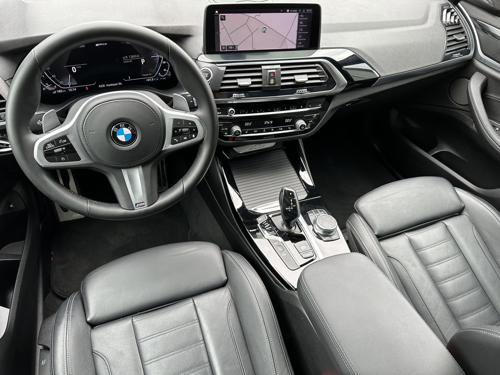 Fahrzeugabbildung BMW X3 xDrive30e M-Sport NAV+LED+H&K+21ZOLL+WLAN+VC