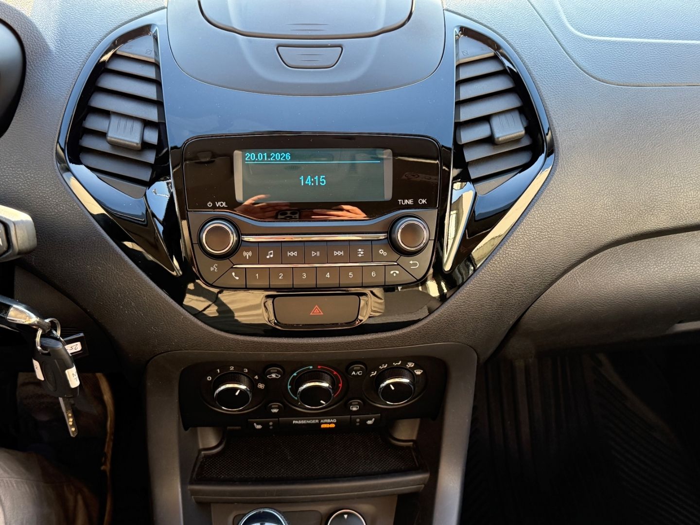 FORD Ka Cool & Connect BHZ SHZ . PDC Berganfahrass. K - Image 17