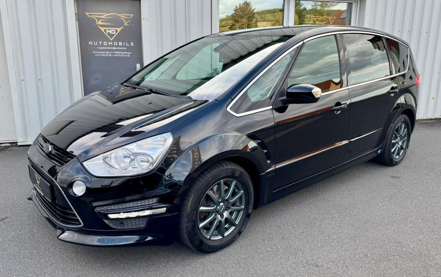Ford S-Max Titanium 7-Sitzer