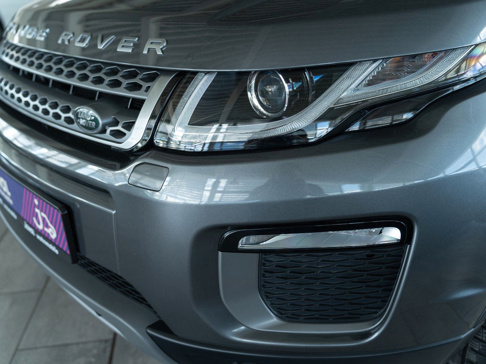 Fahrzeugabbildung Land Rover Range Rover Evoque SE Autom., Panorama,Winter-P.