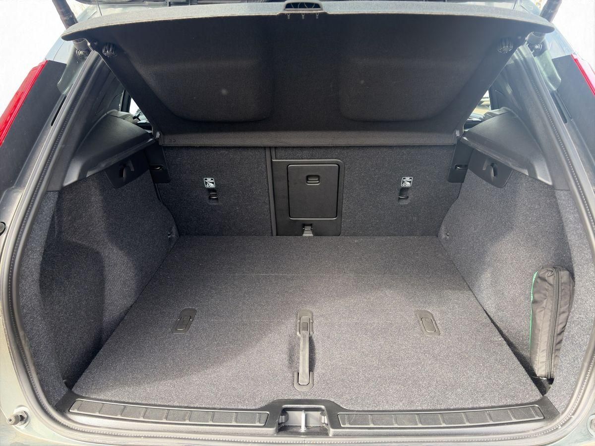Volvo EX40 - Bild 22