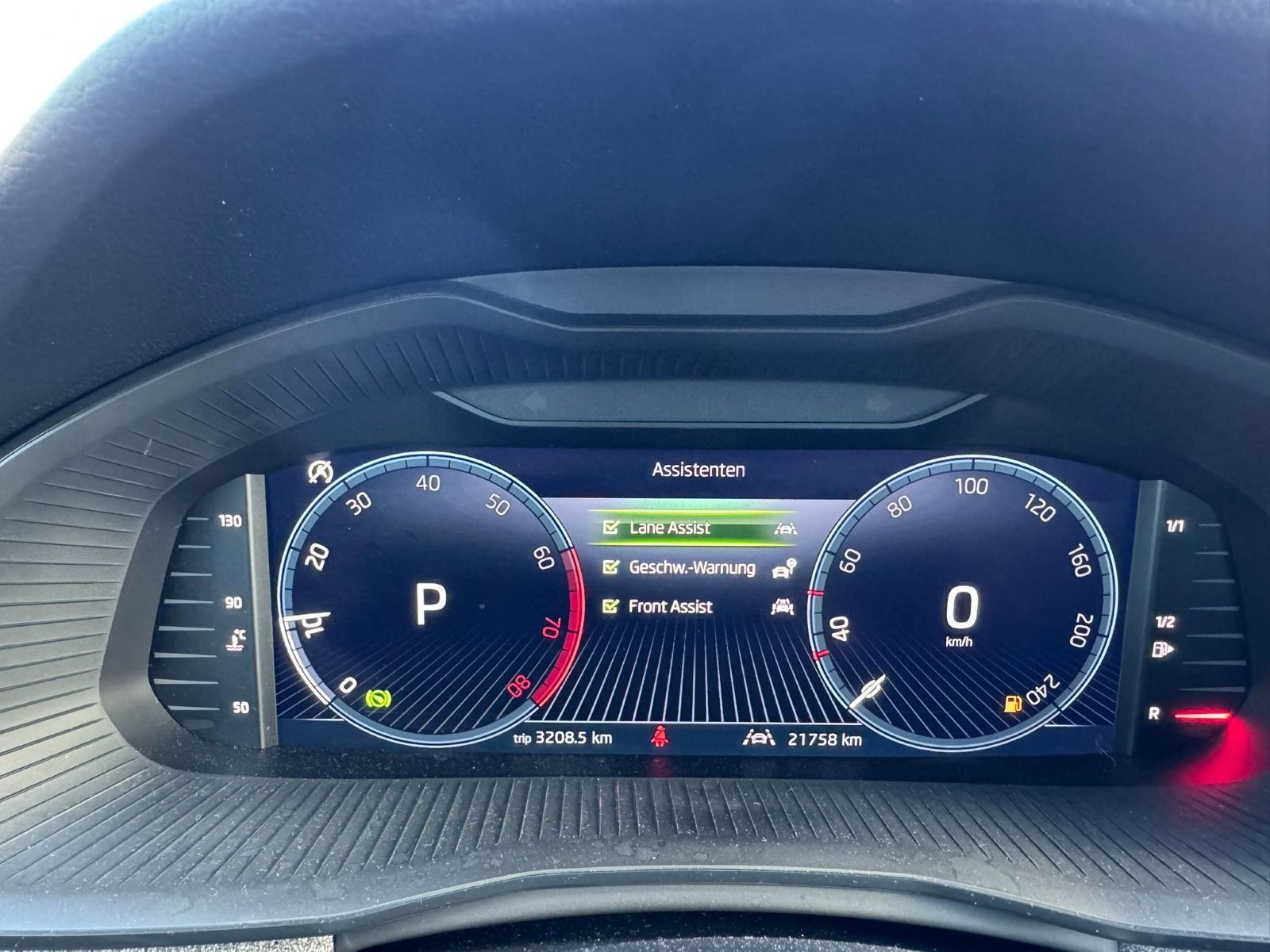 Fahrzeugabbildung SKODA Kamiq DSG*RFK*Matrix*NAVI*eHeck*Allwetter