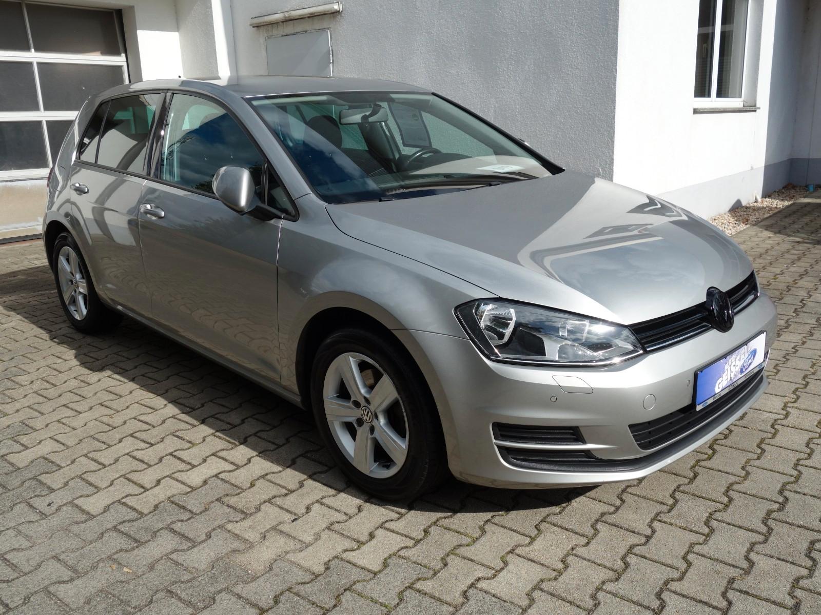 Volkswagen Golf VII Comfortline BMT Klima NAVI PDC ALU Soun