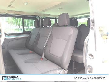 Renault Trafic - 12
