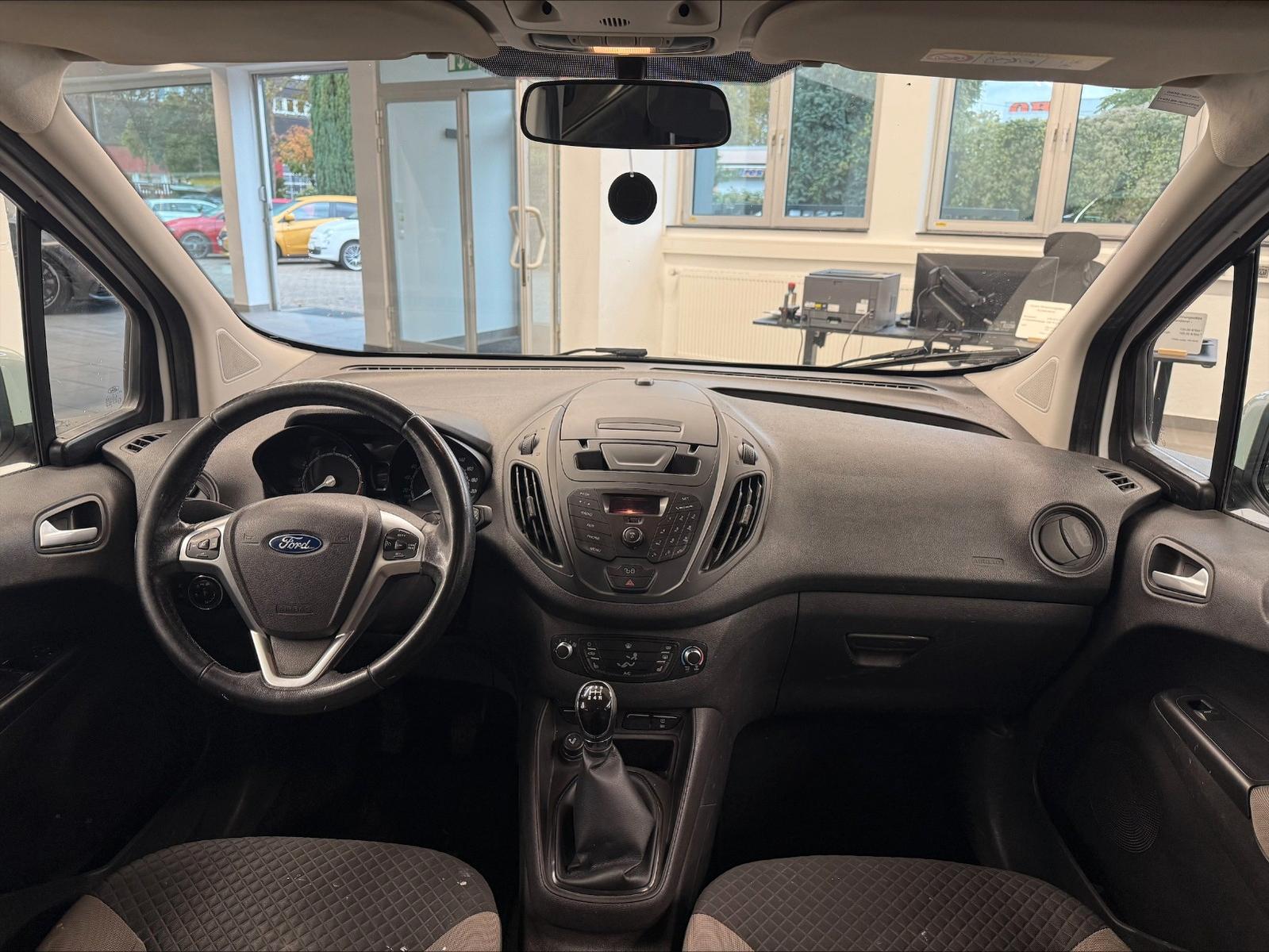 Ford  2015 — photo 14