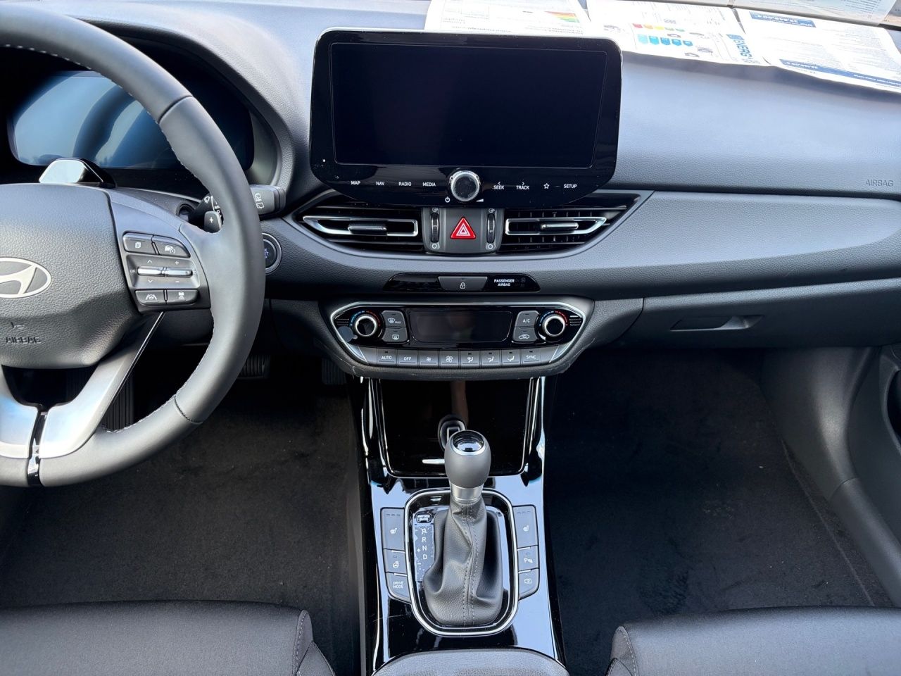 Fahrzeugabbildung Hyundai i30 TREND 2xKlima ACC AUT DynLicht Kam. KeyLess