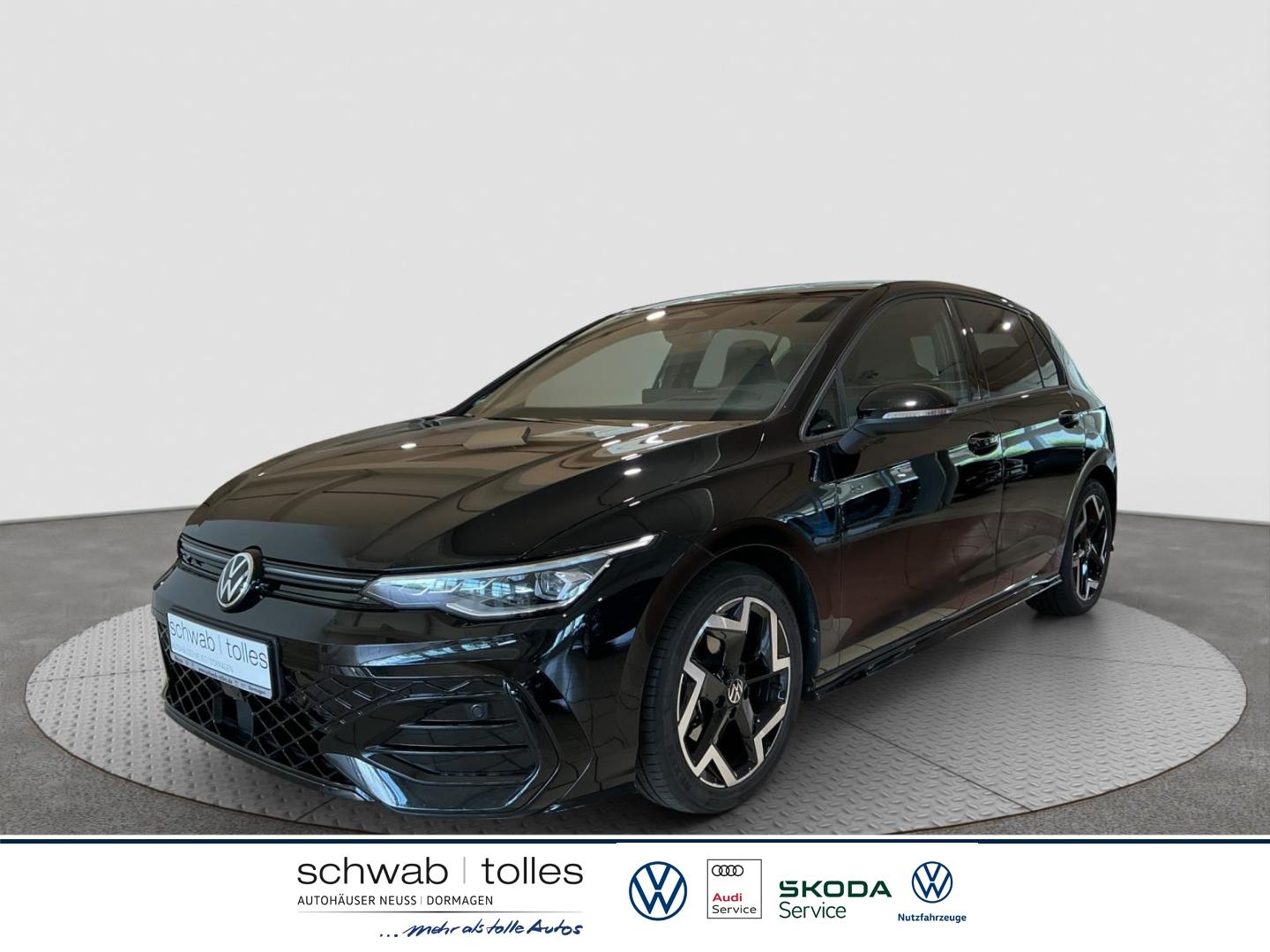 Volkswagen Golf VIII 1.5 eTSI 7-DSG R-Line HUD Navi Digital