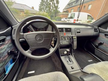 صورة مصغرة 11 لـ 1993 Mercedes-BENZ C 180