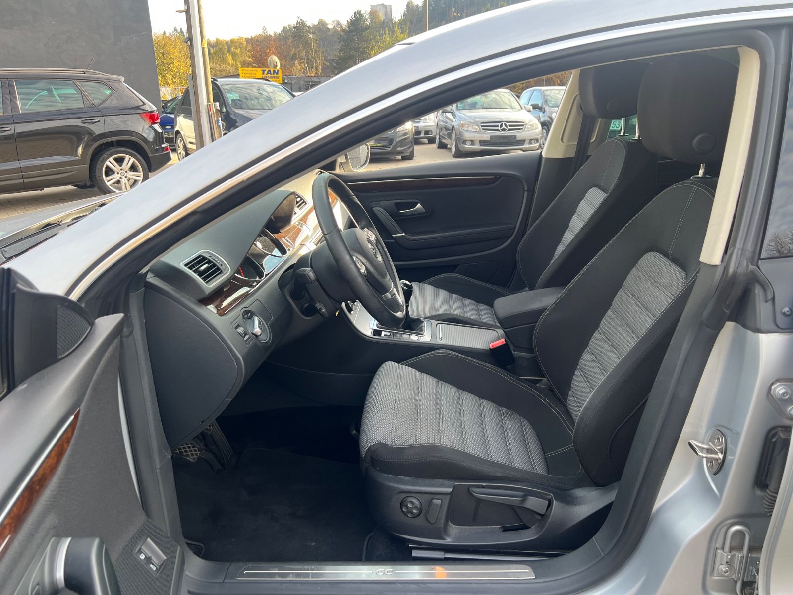 Fahrzeugabbildung Volkswagen Passat CC 2.0 TDI *KEYLESS*LED*KAMERA*NAVI*