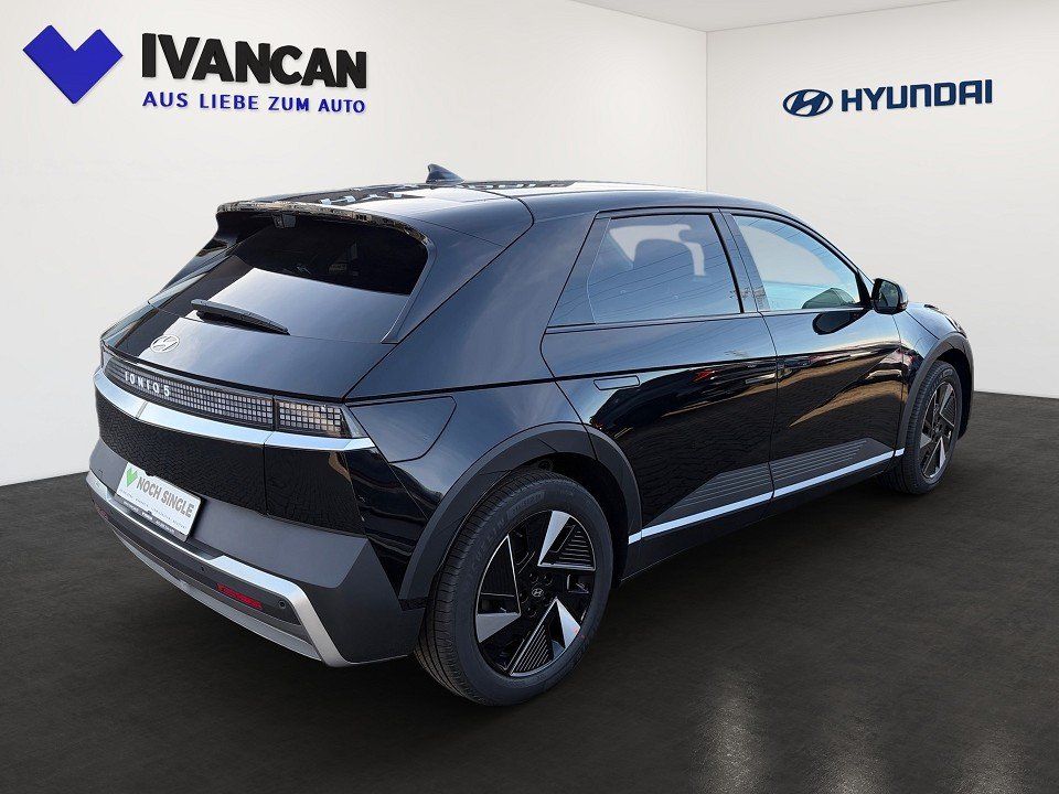 Fahrzeugabbildung Hyundai IONIQ 5 84kWh 229PS UNIQ Relax-Paket
