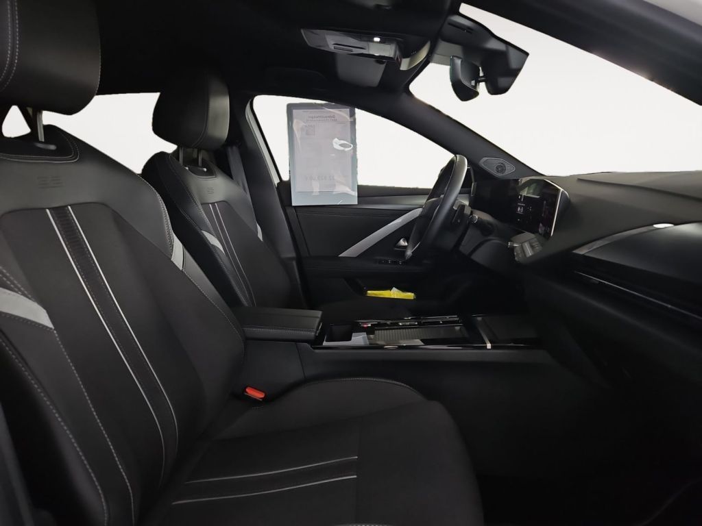 Fahrzeugabbildung Opel Astra 1.2 Turbo Automatik GS