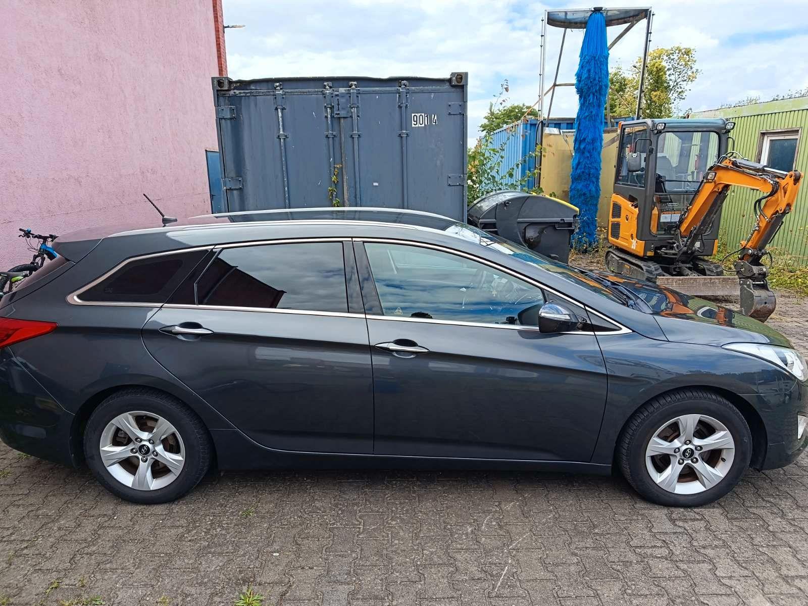 Hyundai i40, 2012