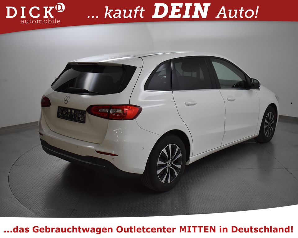 Mercedes-Benz B 180 d Style >NAVI+LEDER+SITZHZ+TEMP+PARK+DAB+LM